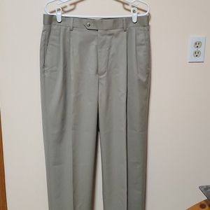 Joseph & Feiss khaki pants size 34
